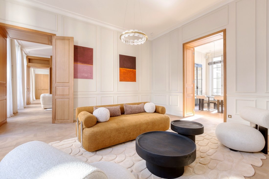 Apartment in Saint Germain des Prés, Paris 6e Arrondissement, Paris 1 - 14862389