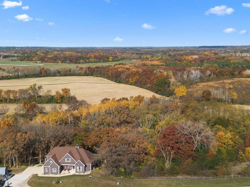 N8367 Hillburn Mill Rd In East Troy, Wisconsin, United States For Sale