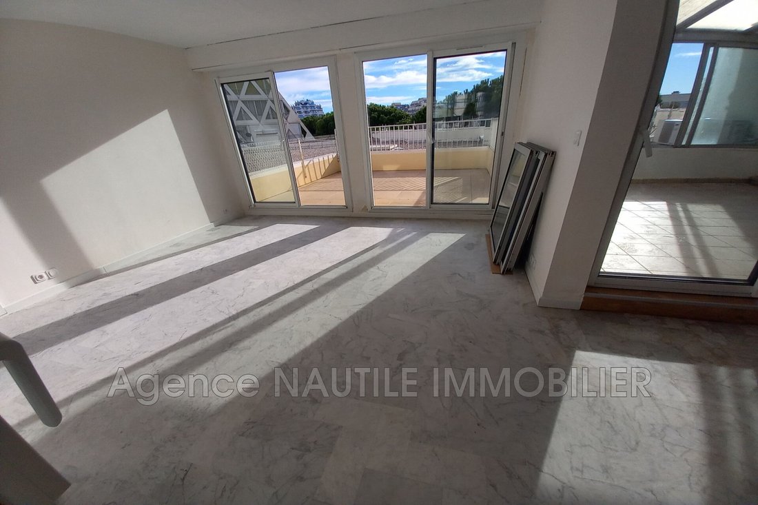 Vente Appartement 4 Pièce(s) In La Grande Motte, Occitanie, France For