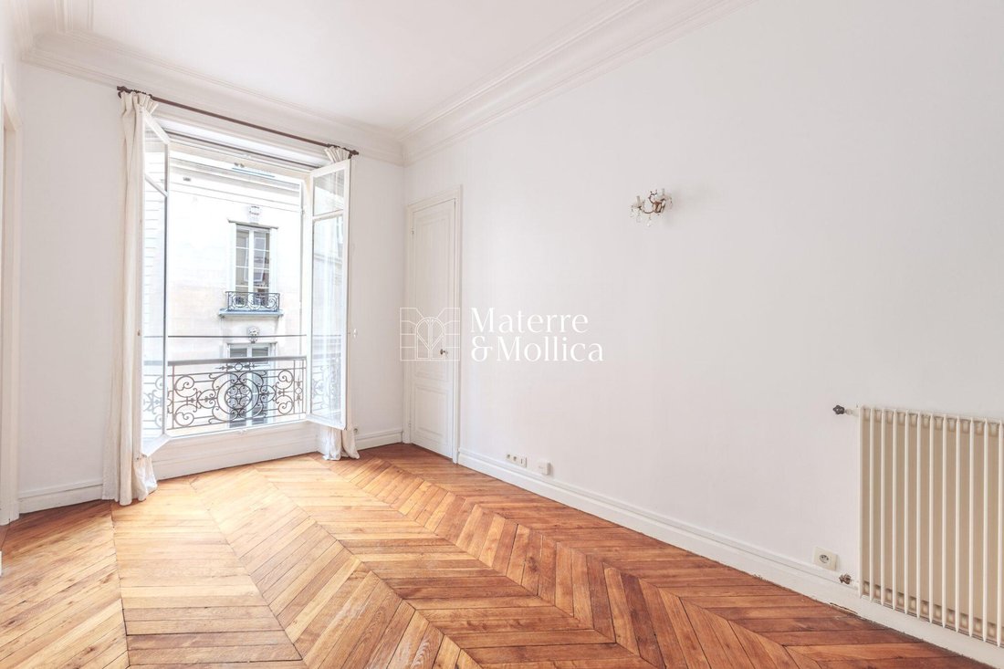 Apartment in Odéon, Paris 6e Arrondissement, Paris 4 - 14830870