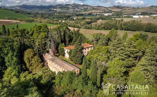 Villa in Arcevia, Marche, Italy 1
