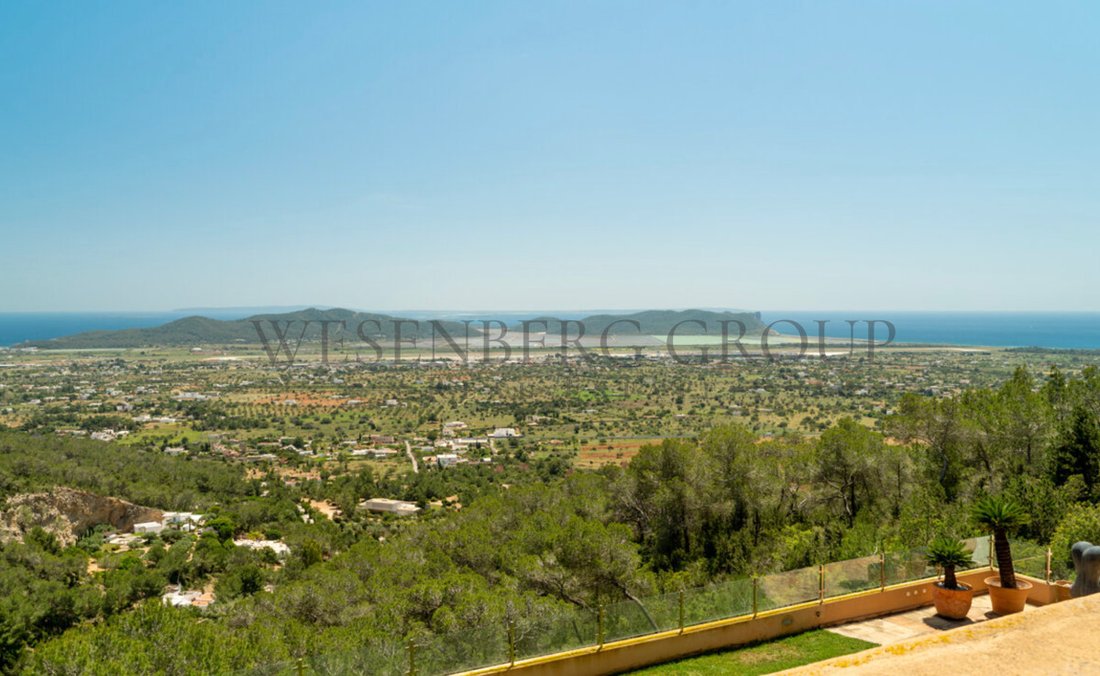 Villa in Sant Jordi de ses Salines, Sant Josep de sa Talaia, Balearic Islands 1 - 13241089
