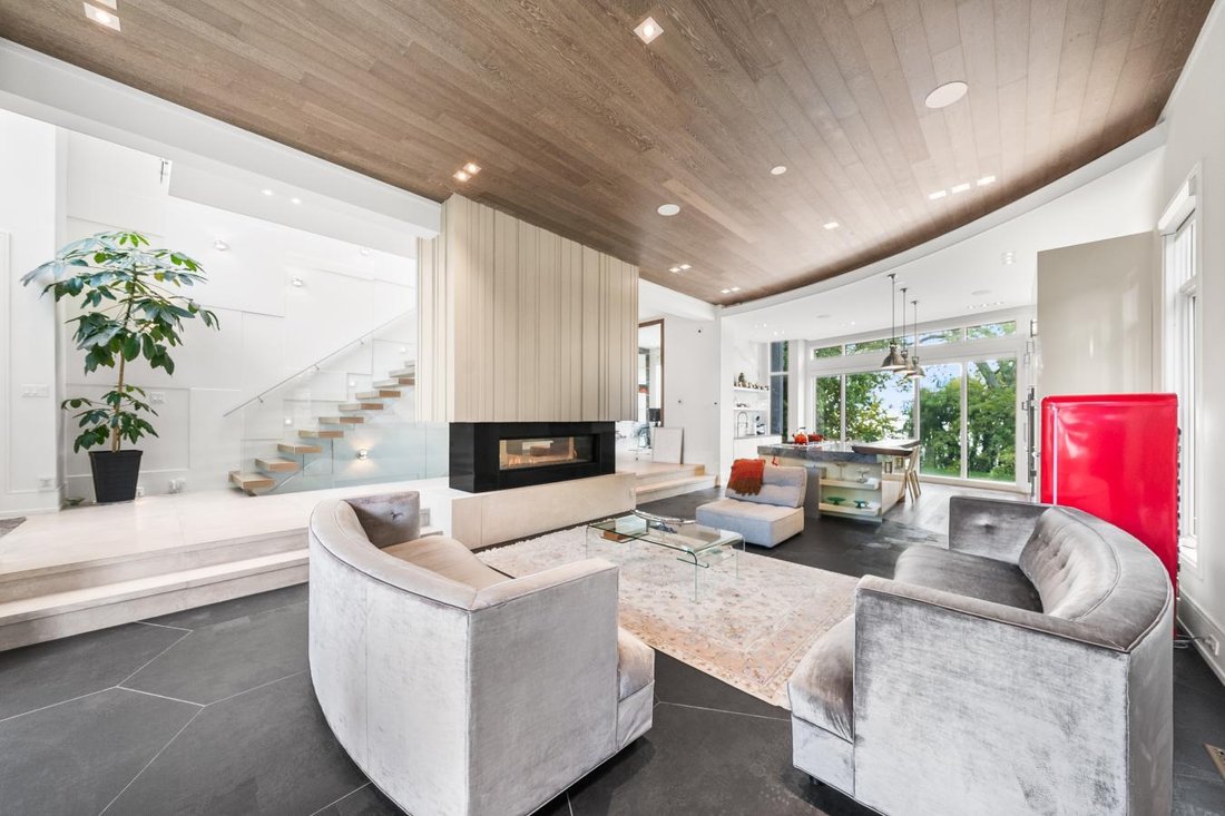 House in Toronto, Ontario, Canada 4 - 14864109