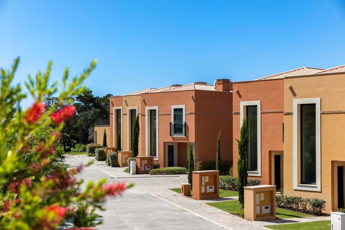 Villa in Carvoeiro, Algarve, Portugal 3 - 14863256