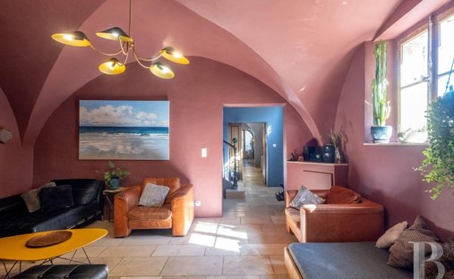 Castle for Sale in Sisteron, Provence-Alpes-Côte d'Azur, France