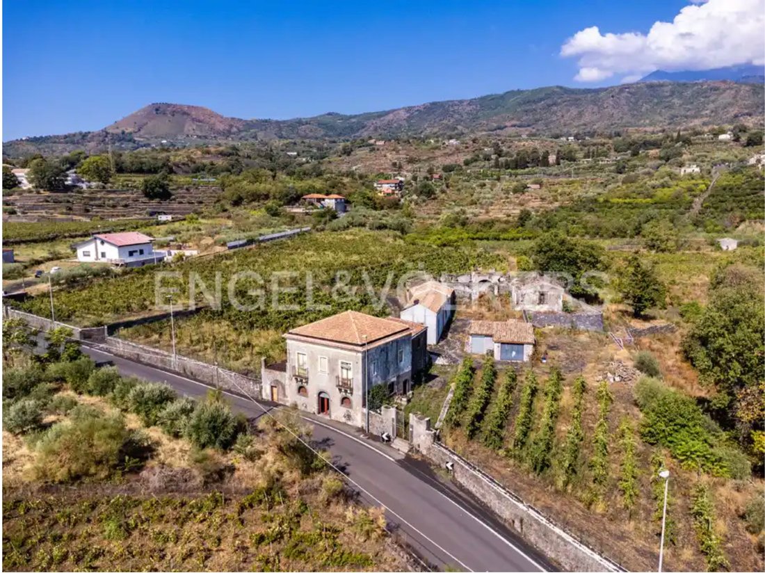 House in Zafferana Etnea, Sicily, Italy 1 - 14865773