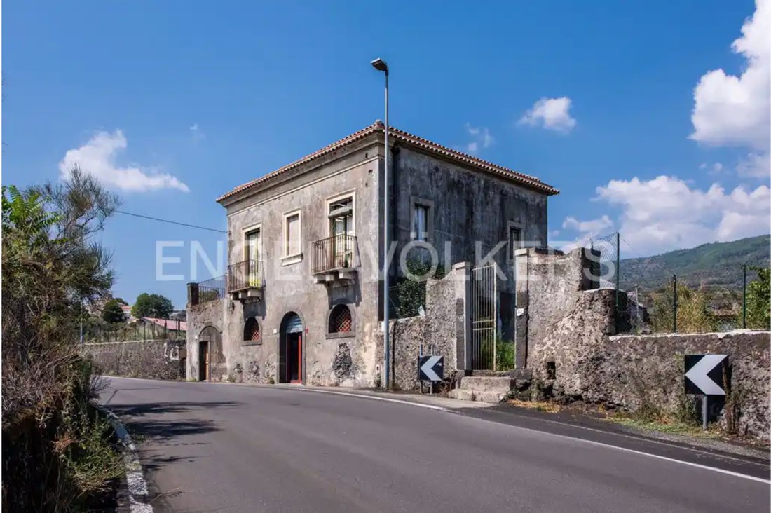 House in Zafferana Etnea, Sicily, Italy 2 - 14865773