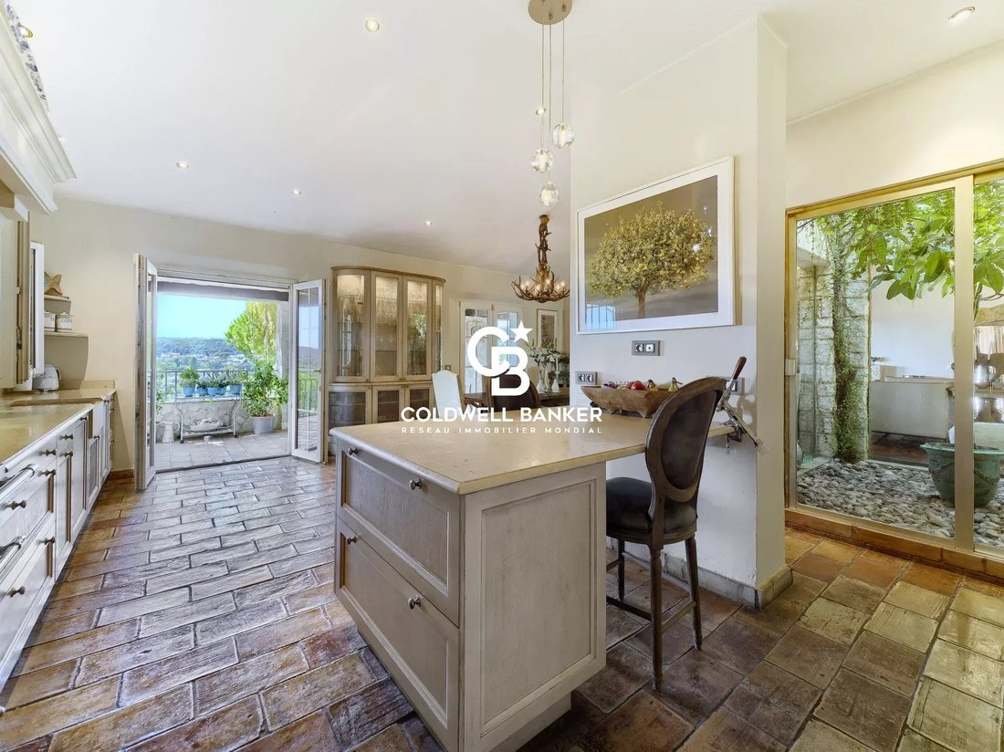 Villa in Saint-Paul-de-Vence, Provence-Alpes-Côte d'Azur, France 4 - 14707022