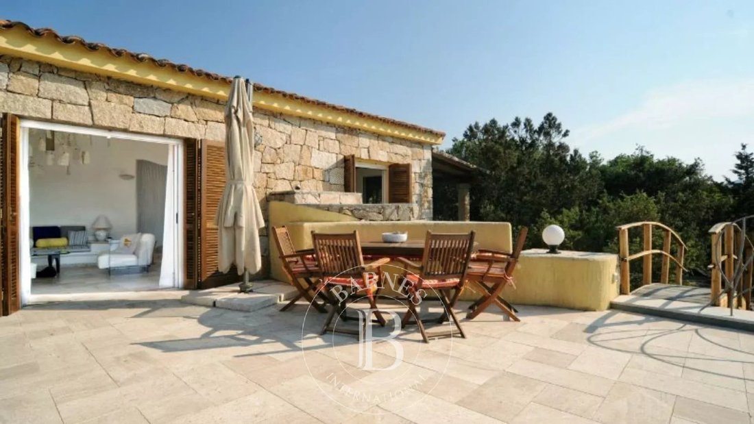Villa in San Teodoro, Sardinia, Italy 3 - 14614724