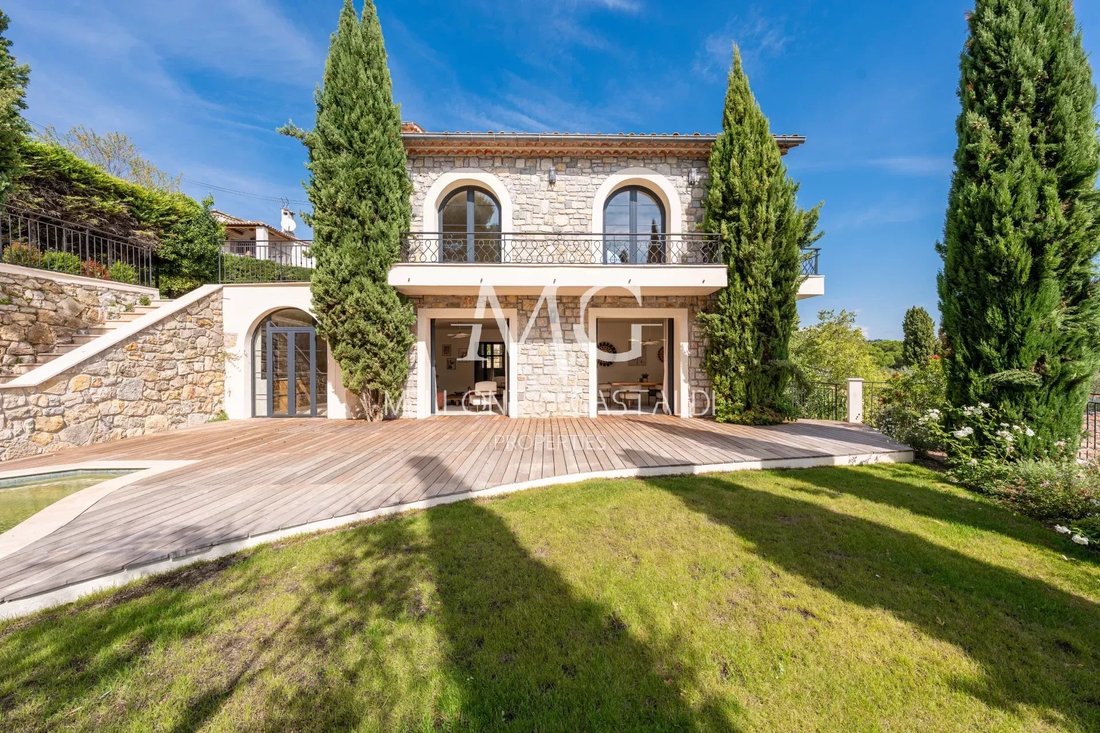Villa in Mougins, Provence-Alpes-Côte d'Azur, France 3 - 14734835