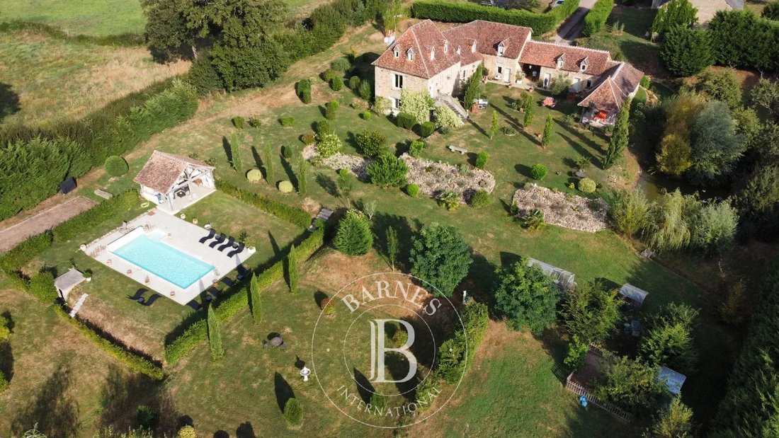 Estate in La Chatre, Centre-Val de Loire, France 2 - 14531879