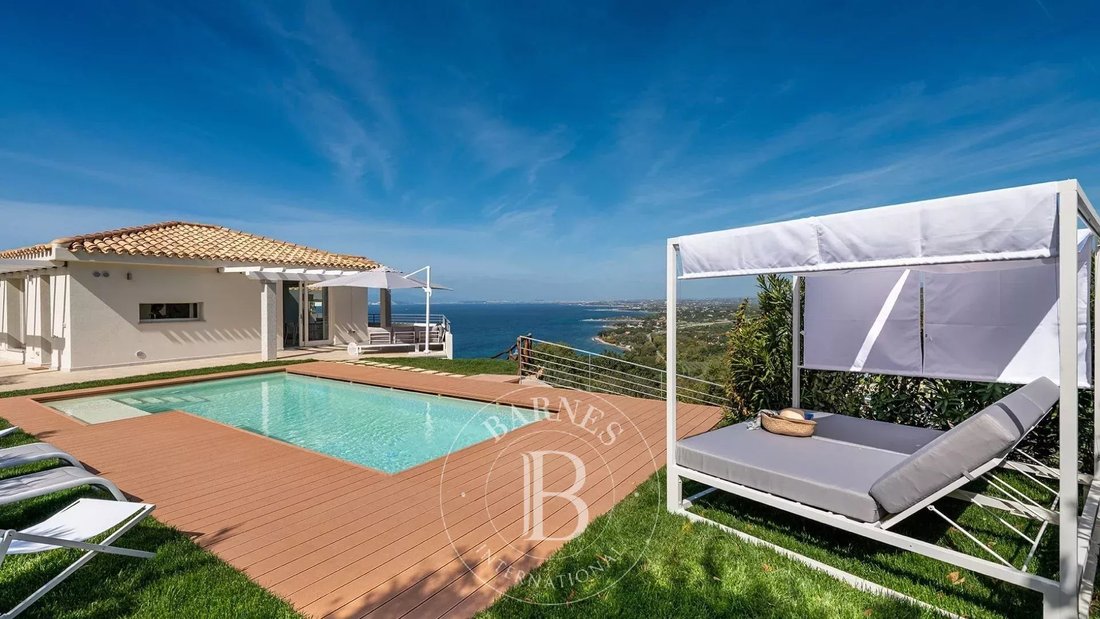 Villa in Historic Center, Quartu Sant'Elena, Italy 2 - 14858719
