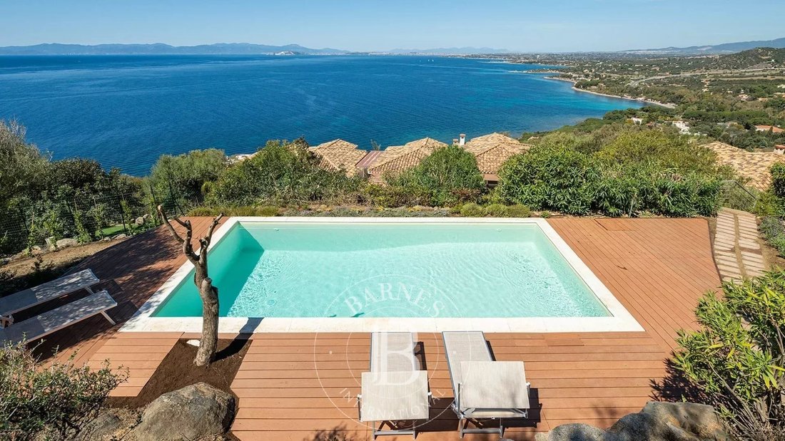 Villa in Historic Center, Quartu Sant'Elena, Italy 1 - 14858778