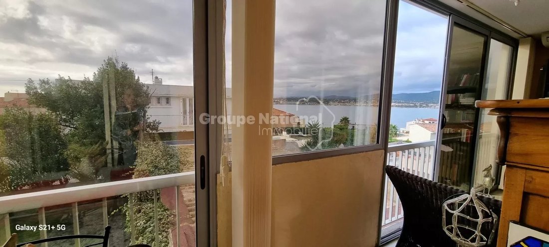 Villa in Six-Fours-les-Plages, Provence-Alpes-Côte d'Azur, France 3 - 14785406