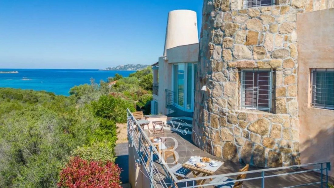 Villa in Loiri Porto San Paolo, Sardinia, Italy 1 - 14586372