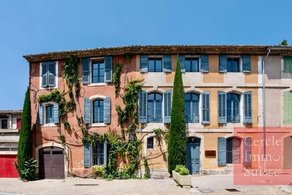 Gordes, Provence-Alpes-Côte d'Azur, France 1 - 14530511