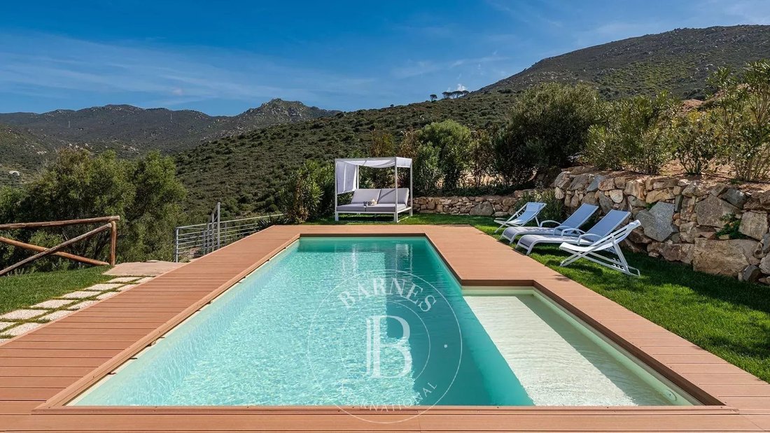 Villa in Historic Center, Quartu Sant'Elena, Italy 3 - 14858719