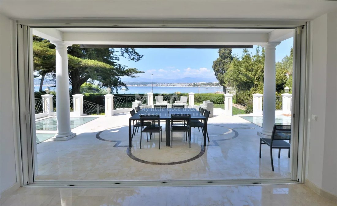 Villa in Antibes, Provence-Alpes-Côte d'Azur, France 4 - 14857152