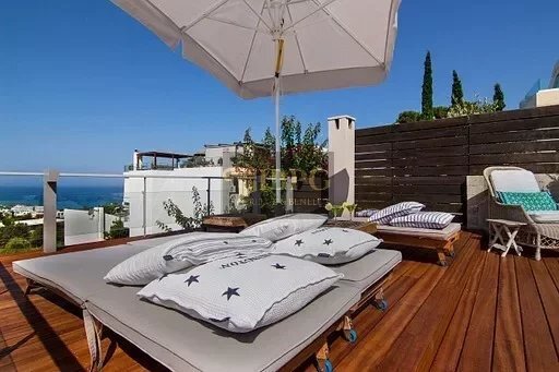 Villa in Saronida, Attica, Greece 2 - 12508328