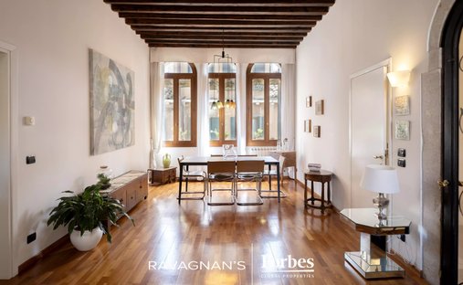 Apartment in Venice, Veneto, Italy 1
