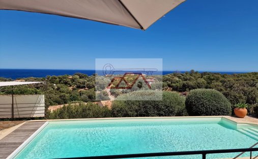 Villa in Sainte-Lucie-de-Porto-Vecchio, Corsica, France 1