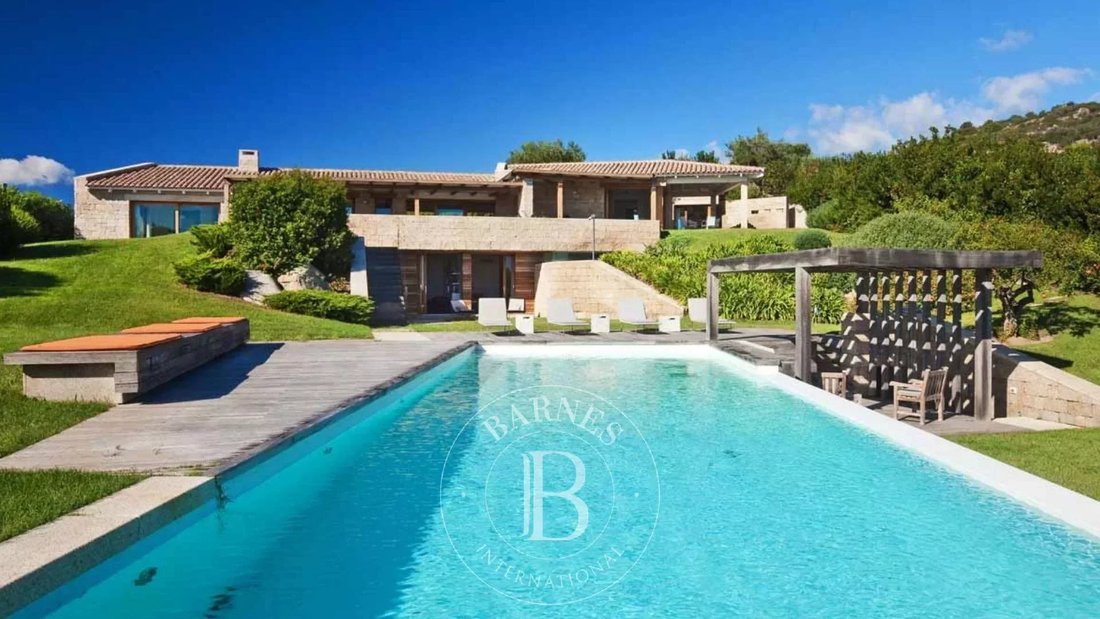 Villa in San Teodoro, Sardinia, Italy 2 - 14787052