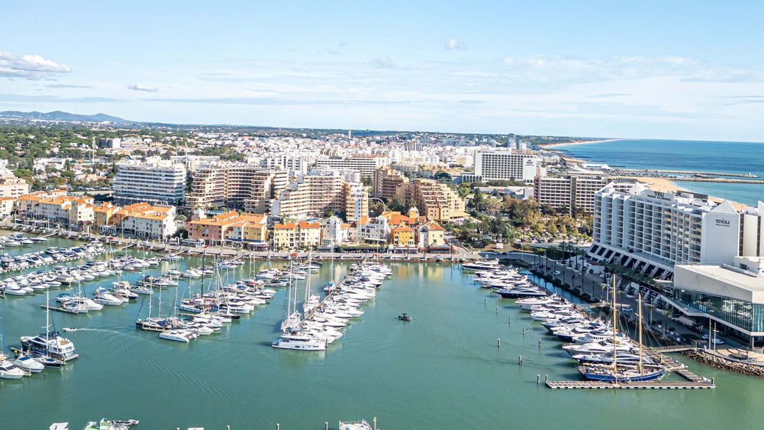 Apartment in Vilamoura, Quarteira, Algarve 2 - 14867611