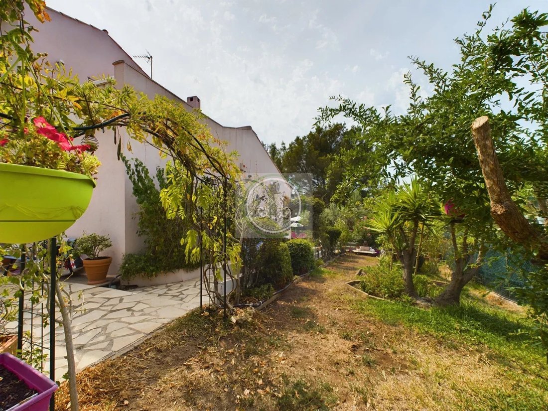 Villa in La Bouverie, Roquebrune-sur-Argens, France 4 - 14575140