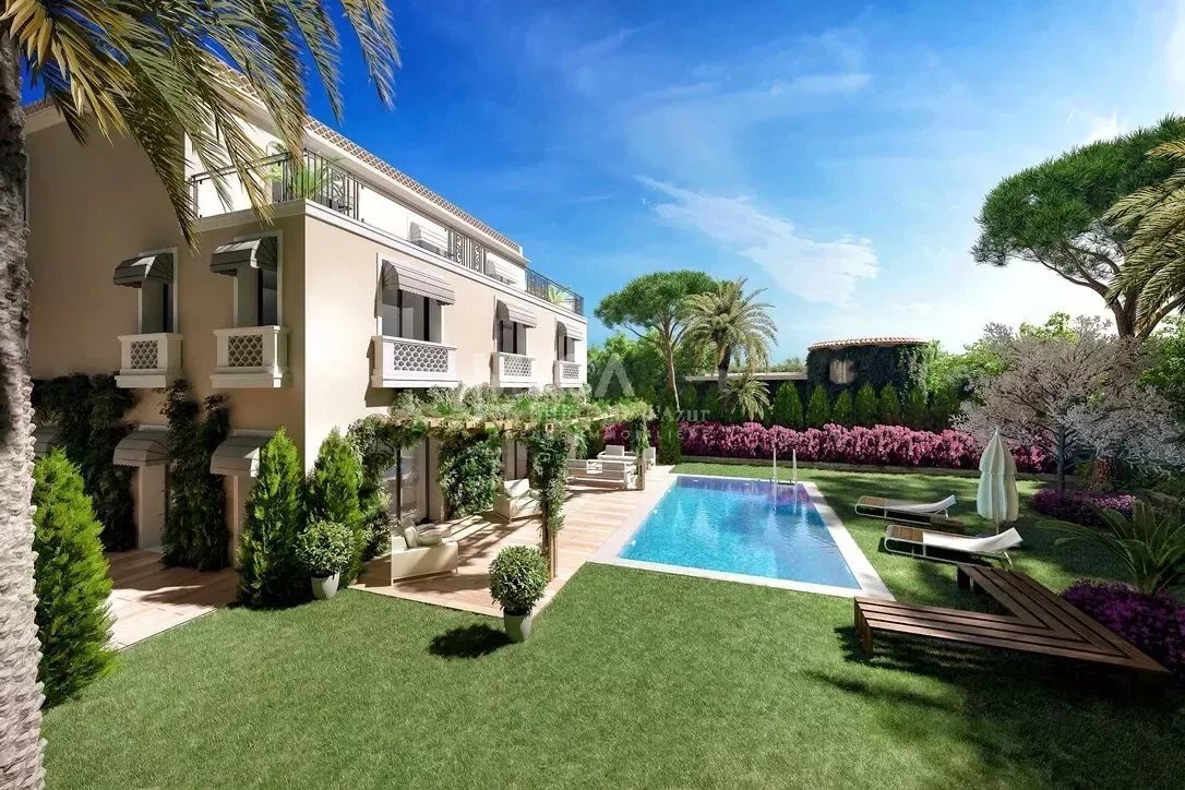 Apartment in Antibes, Provence-Alpes-Côte d'Azur, France 1 - 14707517