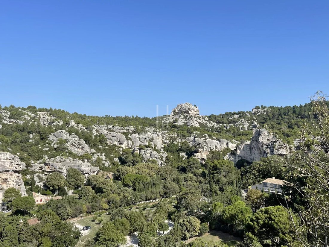 House in Les Baux-de-Provence, Provence-Alpes-Côte d'Azur, France 2 - 14654263