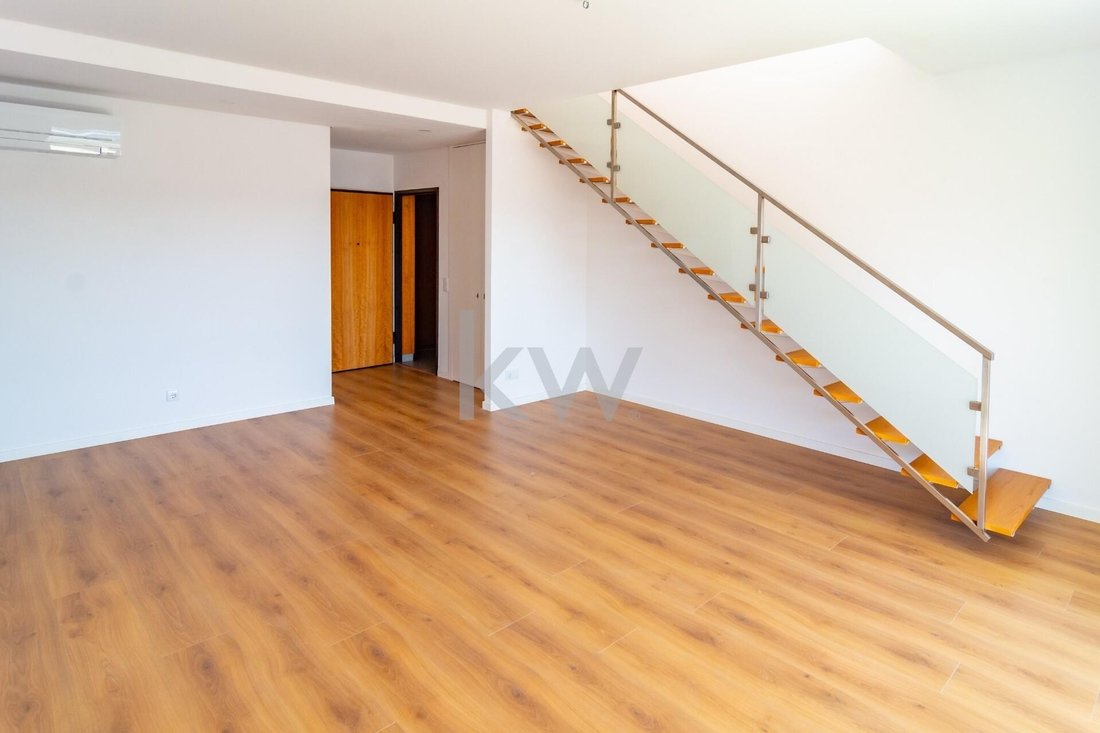 Apartment in Odivelas, Lisbon, Portugal 3 - 14770538