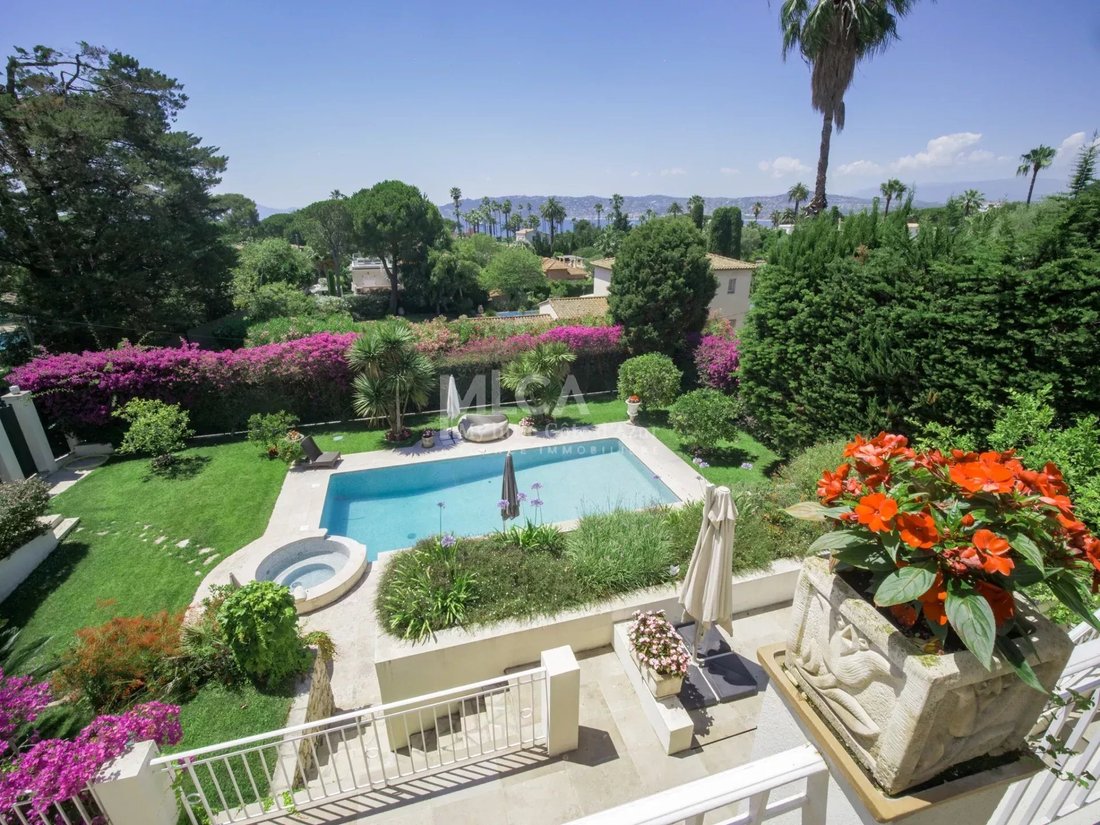 Villa in French Riviera, Provence-Alpes-Côte d'Azur, France 4 - 14863752