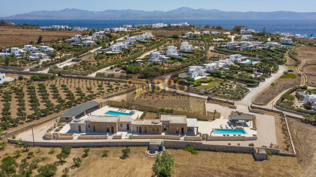 Villa in Paros, Aegean, Greece 2 - 14022353
