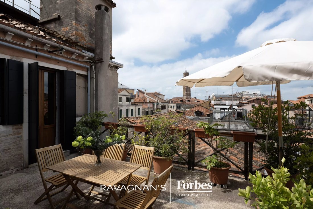 Apartment in Venice, Veneto, Italy 1 - 14508482