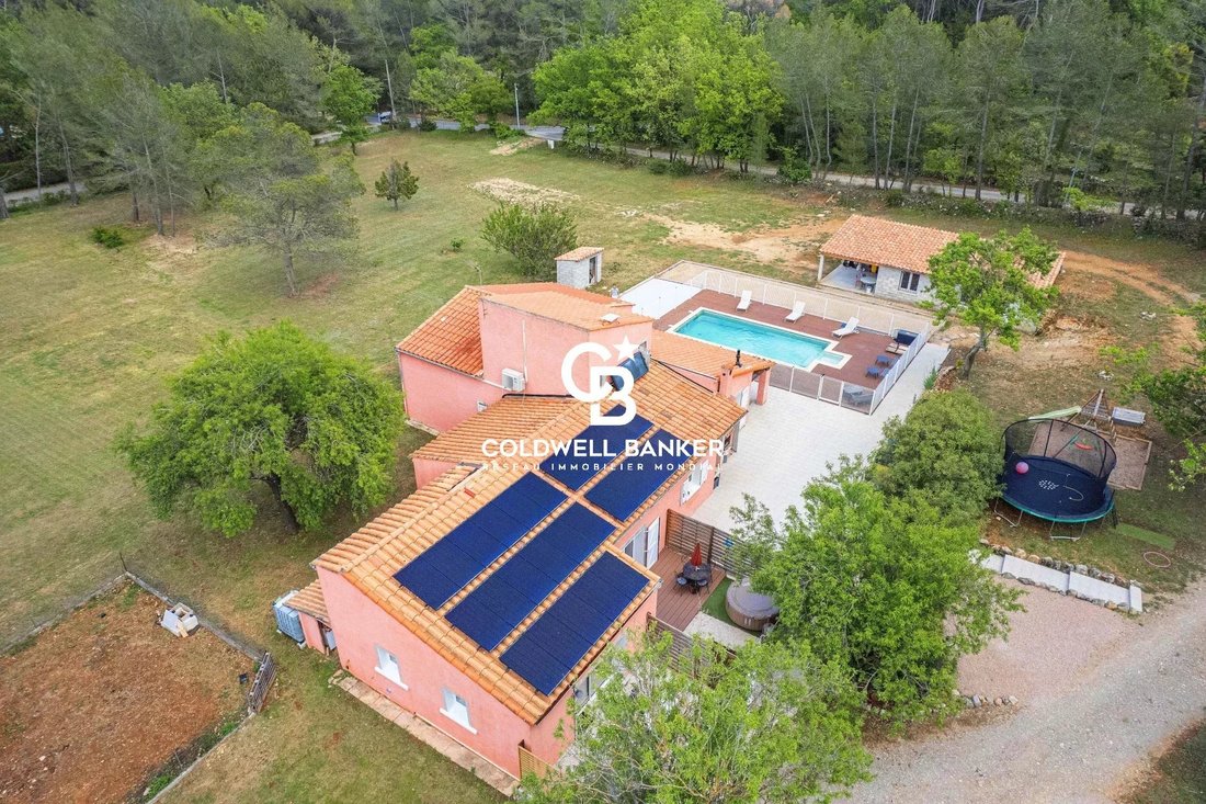 House in Callas, Provence-Alpes-Côte d'Azur, France 1 - 14609734