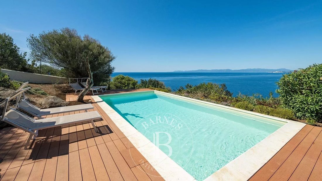 Villa in Historic Center, Quartu Sant'Elena, Italy 3 - 14858778