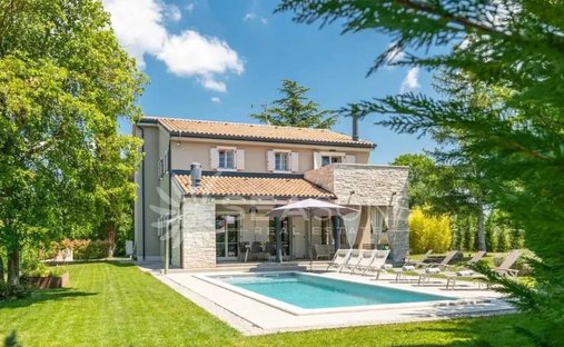 Villa in Sivati, Istria County, Croatia 1