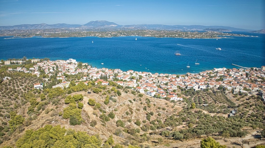 Land in Spetses, Attika, Griechenland 3 - 14869898