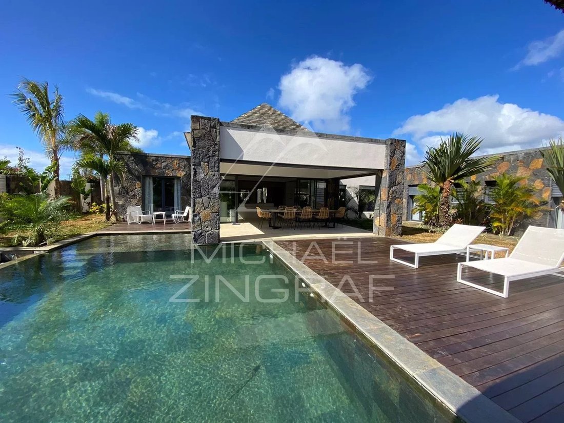 Villa in Grand Baie, Rivière du Rempart District, Mauritius 1 - 14555153