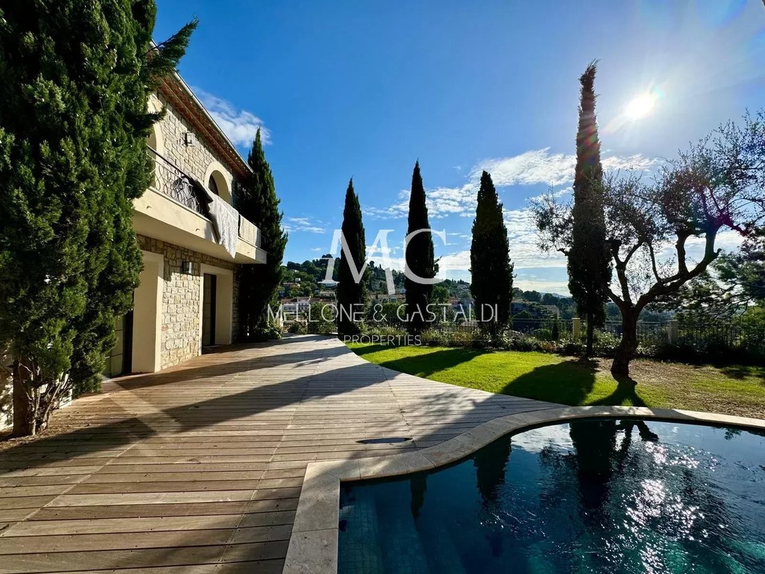 Villa in Mougins, Provence-Alpes-Côte d'Azur, France 2 - 14734835