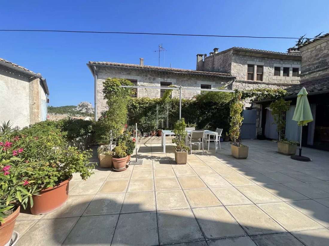House in Les Baux-de-Provence, Provence-Alpes-Côte d'Azur, France 5 - 14654263
