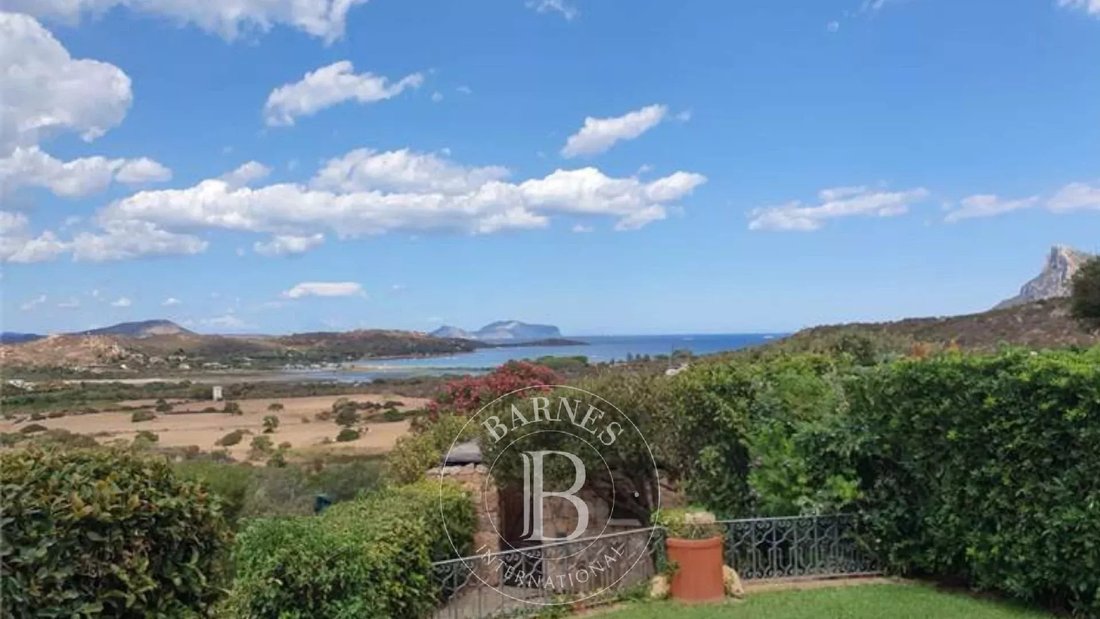 Villa in Loiri Porto San Paolo, Sardinia, Italy 1 - 14589507