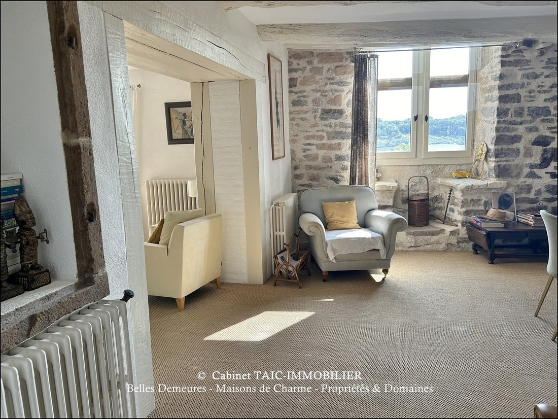 A XVth-Century Dream Awakened: Cordes-sur-Ciel’s Enchanted Retreat