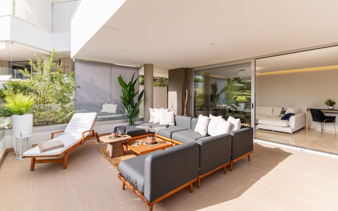 Apartment in Benahavis, Andalusia, Spain 1 - 14868020