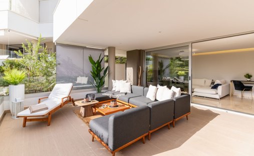 Apartment in Benahavis, Andalusia, Spain 1