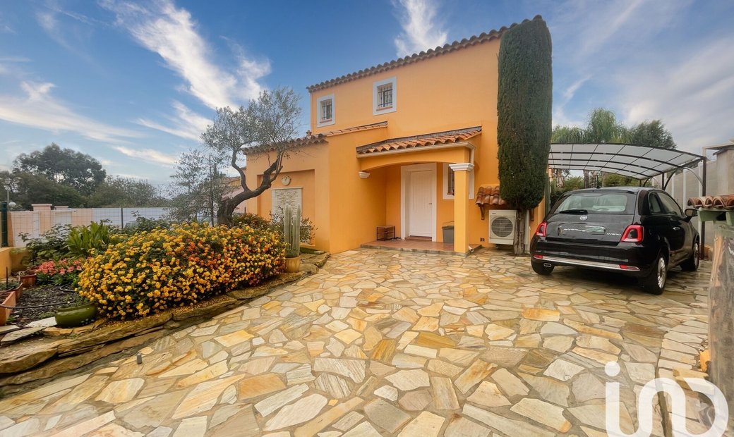 Vente Maison Traditionnelle 4 In Hyères, Provence Alpes Côte D'azur