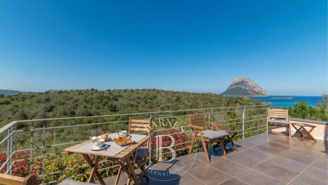 Villa in Loiri Porto San Paolo, Sardinia, Italy 4 - 14586372