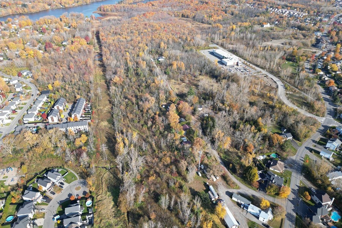 Terreno a Laval, Québec, Canada 4 - 14871147