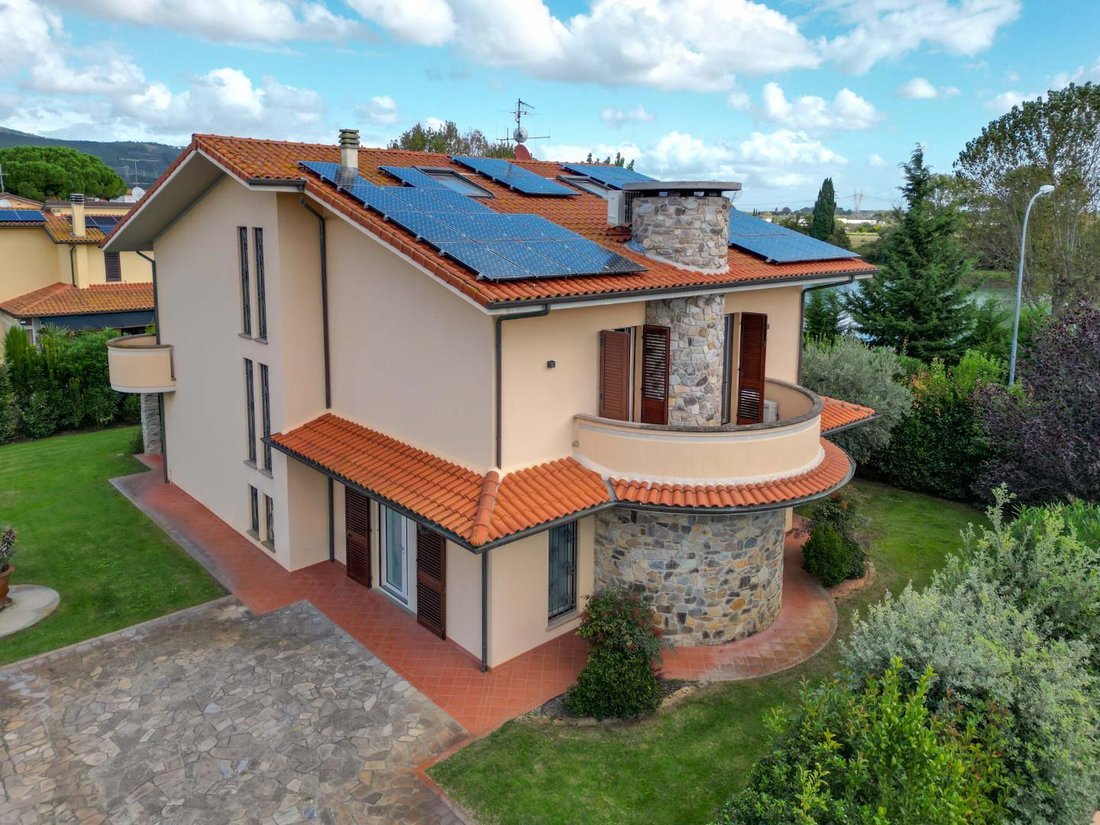Villa in Center, Cascina, Tuscany 2 - 12566867