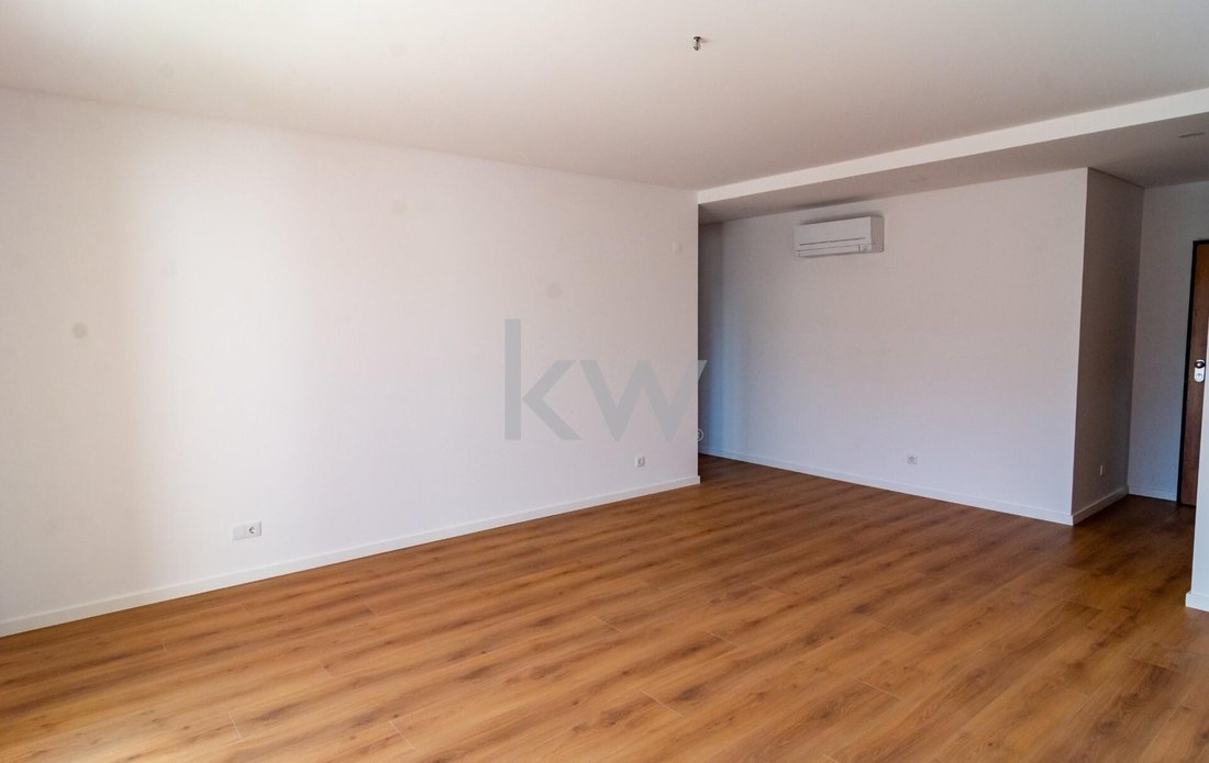 Apartment in Odivelas, Lisbon, Portugal 4 - 14770540